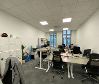 Bureau privé 52 m² 12 postes Coworking Rue de Charenton Paris 75012 - photo 6